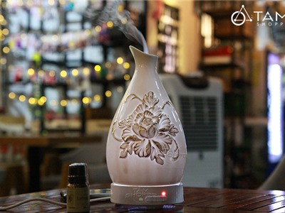 Máy khuếch tán tinh dầu Gốm hoa nổi mẫu đơn phun khói siêu âm [Tặng tinh dầu] MKTTD-03